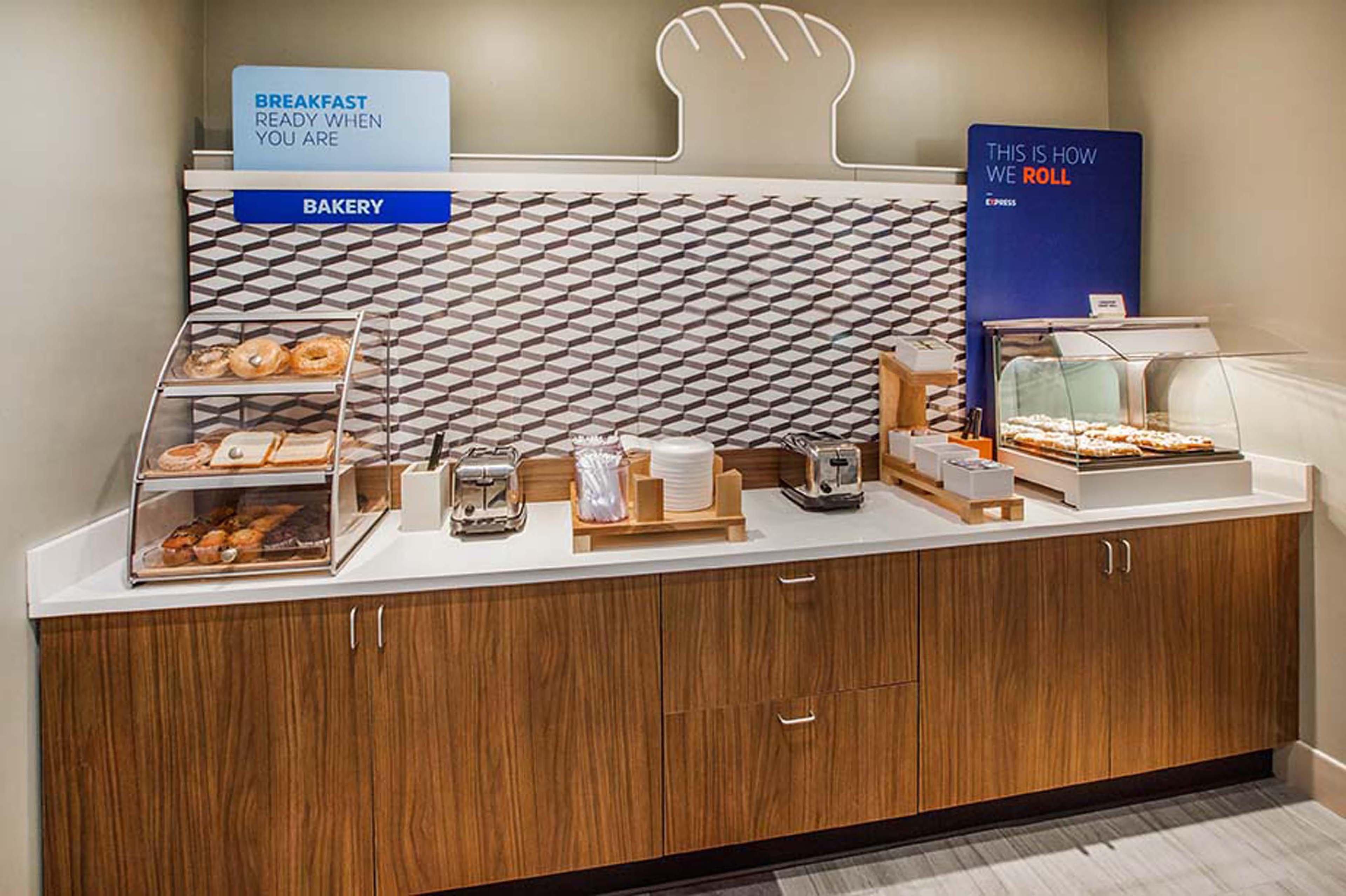 Holiday Inn Express Hotel & Suites Bonita Springs/Naples By Ihg Buitenkant foto