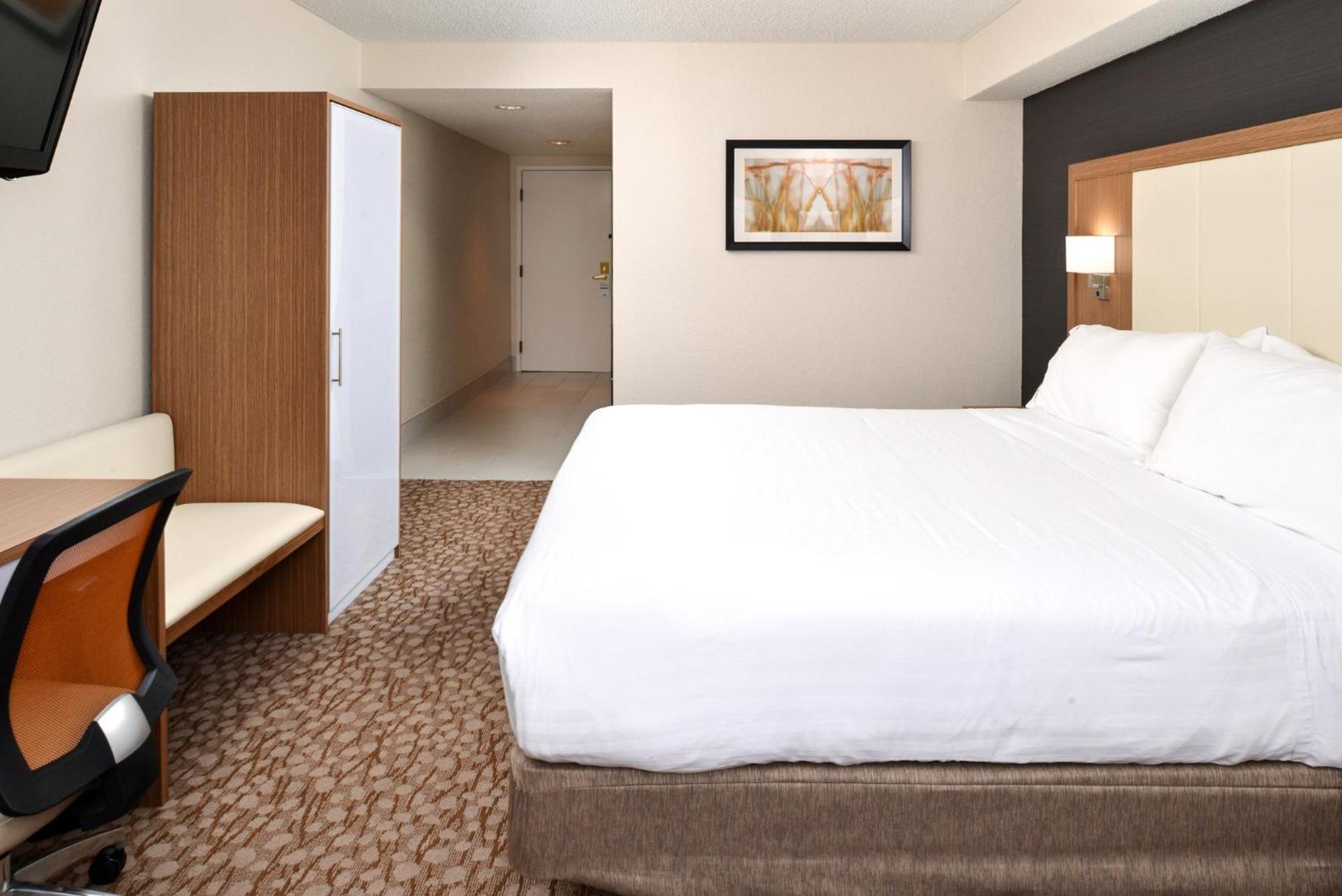 Holiday Inn Express Hotel & Suites Bonita Springs/Naples By Ihg Buitenkant foto