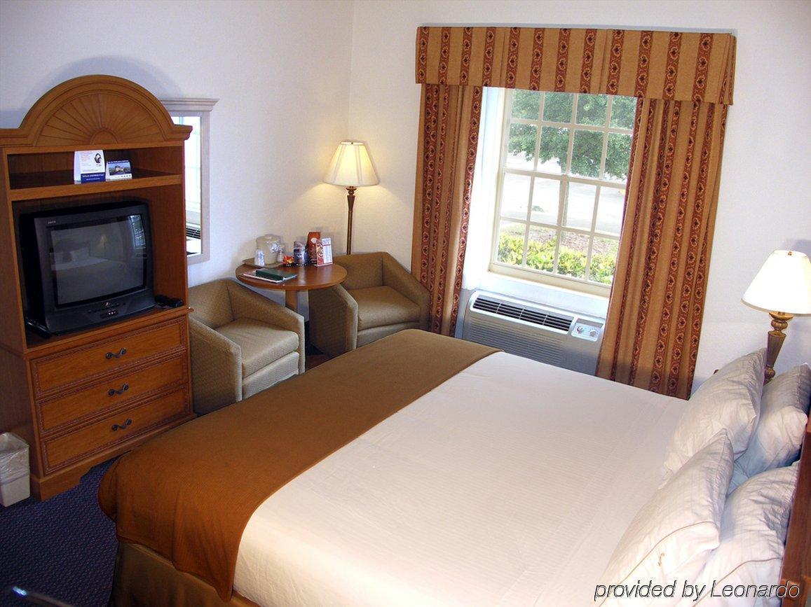 Holiday Inn Express Hotel & Suites Bonita Springs/Naples By Ihg Kamer foto